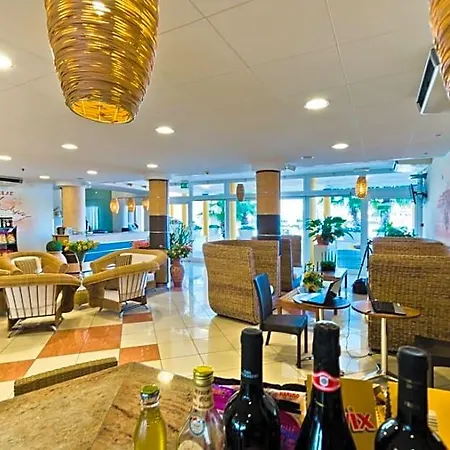 리조트 Villaggio Hemingway